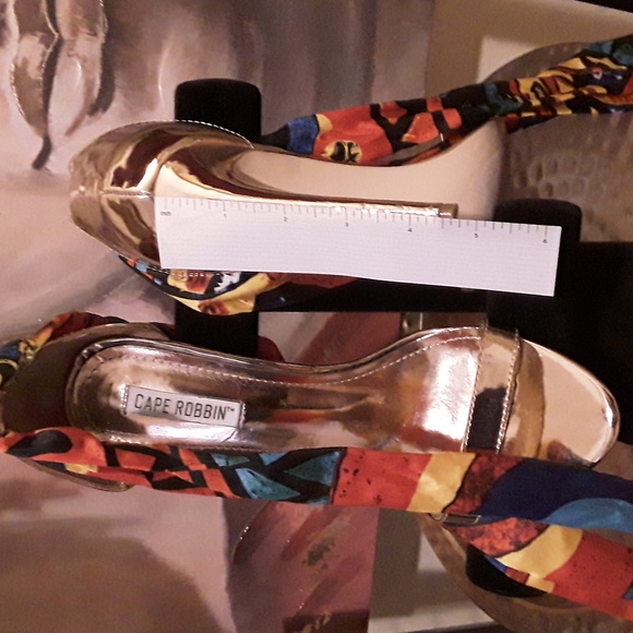 Beautiful ROSE GOLD STILLETOS - Picture 4 of 8